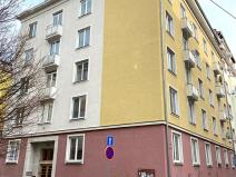 Prodej bytu 2+1, Karlovy Vary, K. Čapka, 55 m2