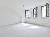 Prodej bytu 3+kk, Karlovy Vary, Zámecký vrch, 102 m2