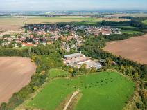 Prodej pozemku pro komerční výstavbu, Veleň, 18816 m2