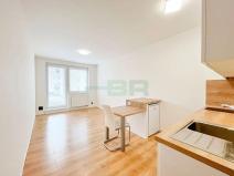 Pronájem bytu 1+kk, Praha - Střížkov, Zakšínská, 30 m2