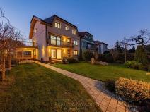 Prodej ordinace, Praha - Suchdol, Osvobození, 314 m2