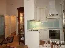 Pronájem bytu 1+kk, Praha - Vinohrady, Italská, 48 m2