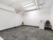 Pronájem obchodního prostoru, Praha - Kobylisy, Bergerova, 105 m2