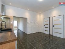 Pronájem bytu 2+kk, Holice, náměstí T. G. Masaryka, 36 m2