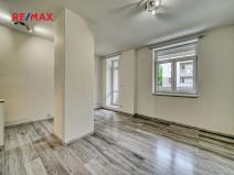 Pronájem bytu 2+kk, Milovice, Slepá, 38 m2