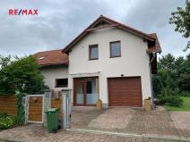 Pronájem rodinného domu, Ohrobec, V sedlištích, 220 m2