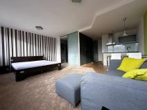 Pronájem bytu 1+kk, Praha, Milánská, 45 m2