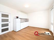 Pronájem bytu 1+kk, Praha - Troja, Svídnická, 26 m2