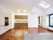 Pronájem bytu 2+kk, Brno, Jakubská, 69 m2