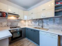Prodej bytu 4+1, Karlovy Vary - Drahovice, Lidická, 85 m2