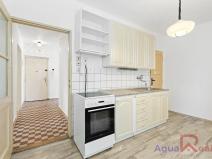 Prodej bytu 2+1, Ostrov, Luční, 61 m2