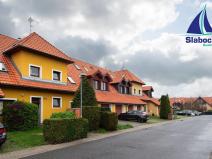 Pronájem bytu 1+kk, Jesenice, Lomená, 41 m2