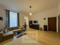 Pronájem bytu 1+kk, Praha - Karlín, Pernerova, 32 m2