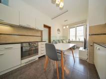 Pronájem bytu 2+kk, Praha - Nusle, U Slovanské pojišťovny, 47 m2