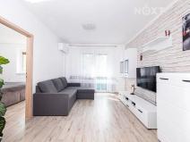 Prodej bytu 2+1, Chvaletice, Dukelská, 52 m2