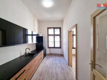 Pronájem bytu 3+1, Karlovy Vary, Západní, 75 m2