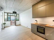 Pronájem bytu 1+kk, Praha, Kolbenova, 40 m2
