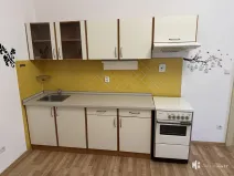 Pronájem bytu 1+kk, Praha - Vršovice, Orelská, 26 m2