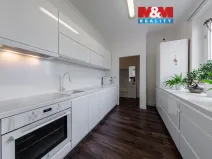 Prodej bytu 3+1, Karlovy Vary - Stará Role, Závodu míru, 73 m2