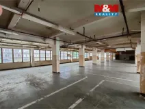 Pronájem obchodního prostoru, Varnsdorf, Bratislavská, 700 m2
