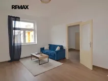 Pronájem bytu 2+kk, Praha - Žižkov, Jeseniova, 48 m2