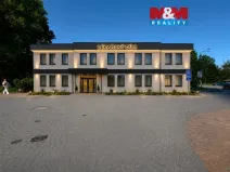 Prodej obchodního prostoru, Třinec - Staré Město, nám. Míru, 425 m2