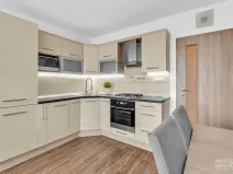 Pronájem bytu 2+kk, Hradec Králové, třída Edvarda Beneše, 49 m2