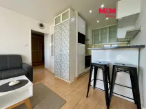 Pronájem bytu 2+kk, Praha - Prosek, Vysočanská, 37 m2