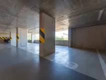 Pronájem garážového stání, Praha - Libeň, Novovysočanská, 15 m2