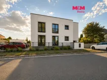 Pronájem bytu 1+kk, Pardubice, Bohdanečská, 32 m2