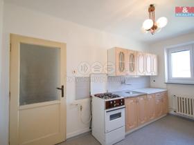 Pronájem bytu 3+1, Rožnov pod Radhoštěm, Náměstí Míru, 70 m2