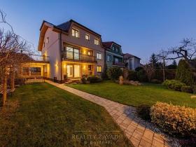 Prodej ordinace, Praha - Suchdol, Osvobození, 314 m2