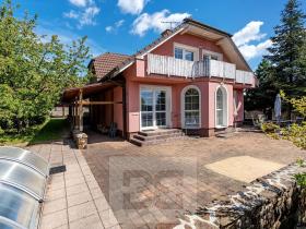 Prodej rodinného domu, Lány, Lipová, 314 m2