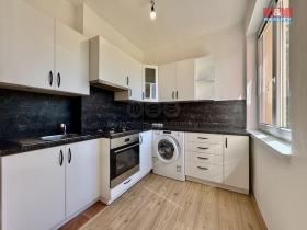 Prodej bytu 2+1, Ostrava - Poruba, Moyzesova, 52 m2
