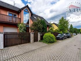 Prodej rodinného domu, Praha, U Markéty, 131 m2