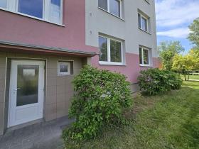 Prodej bytu 2+1, Židlochovice, sídl. Družba, 63 m2