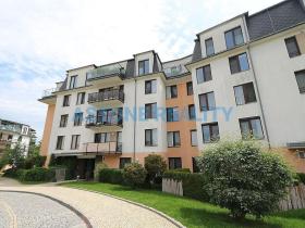 Prodej bytu 3+kk, Praha - Hloubětín, Nademlejnská, 86 m2