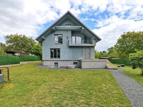 Prodej rodinného domu, Říčany, V Žaludech, 200 m2