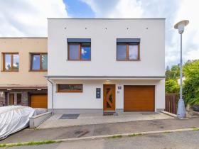Prodej rodinného domu, Brno, Zavřená, 200 m2