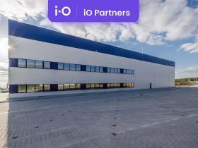 Pronájem skladu, Kostelec, 11700 m2