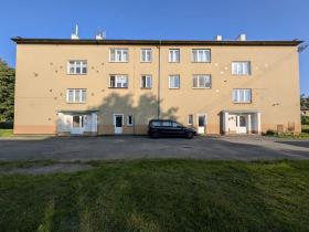 Prodej bytu 3+1, Mirošov, K bytovkám, 60 m2