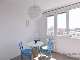 Prodej bytu 2+kk, Praha - Kamýk, Zárubova, 39 m2