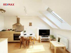 Prodej bytu 1+kk, Praha - Libeň, Sokolovská, 36 m2