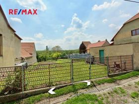 Prodej pozemku pro bydlení, Klobuky, 1088 m2
