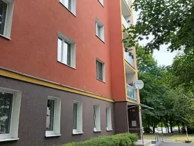 Prodej bytu 2+1, Karlovy Vary, Krymská, 54 m2