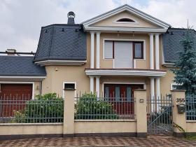 Prodej rodinného domu, Jesenice, Malebná, 287 m2