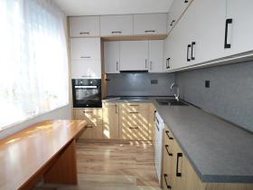 Prodej bytu 2+1, Orlová, Masarykova třída, 57 m2