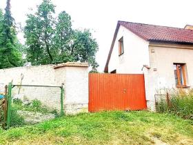 Prodej rodinného domu, Peruc, 90 m2