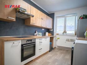 Prodej bytu 2+1, Pardubice, Sokolovská, 75 m2