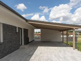 Prodej rodinného domu, Mukařov, 125 m2